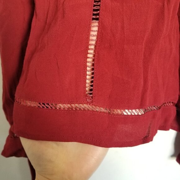 Lovers + Friends Cloud Break Cold Shoulder Top Med - Picture 9 of 14